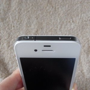 iPhone4のスリープボタンの写真